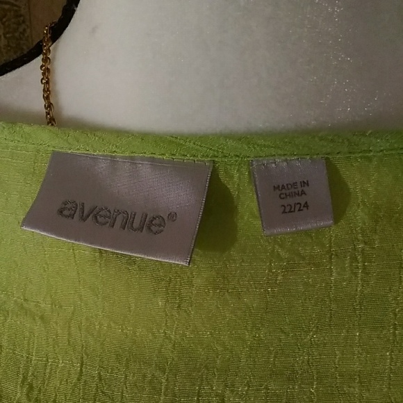 Avenue semi sheer top - Picture 7 of 7